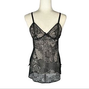 VICTORIA’S SECRET Sheer Lace Chemise
